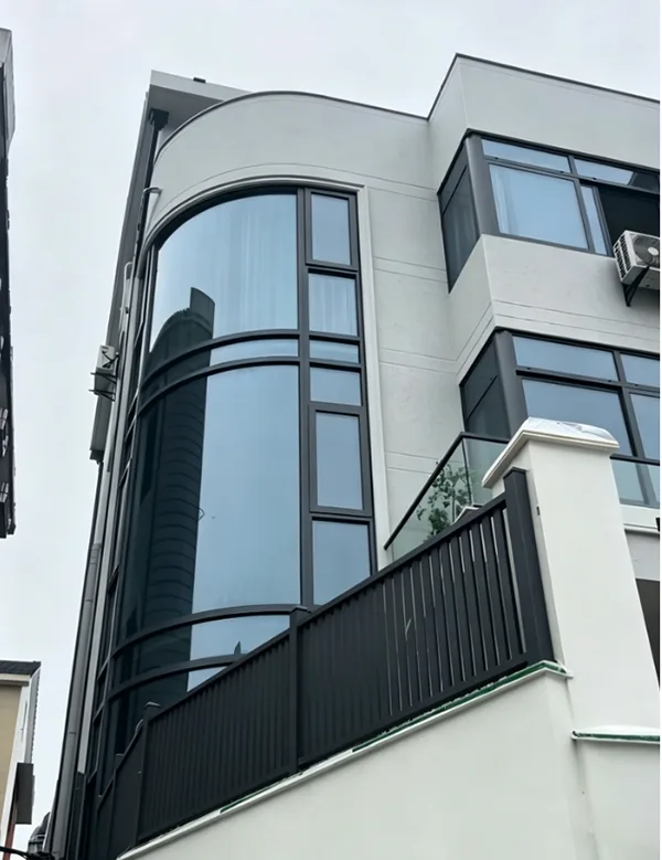 大玻璃全景自建房 三四层外立面 多玻璃组合